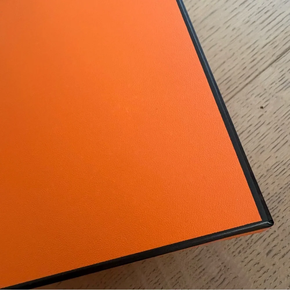 Hermes elegant hermès